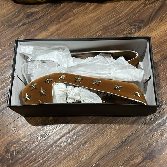 Shelly’s London Tan Flats with Gold Stars - Picture 5 of 5